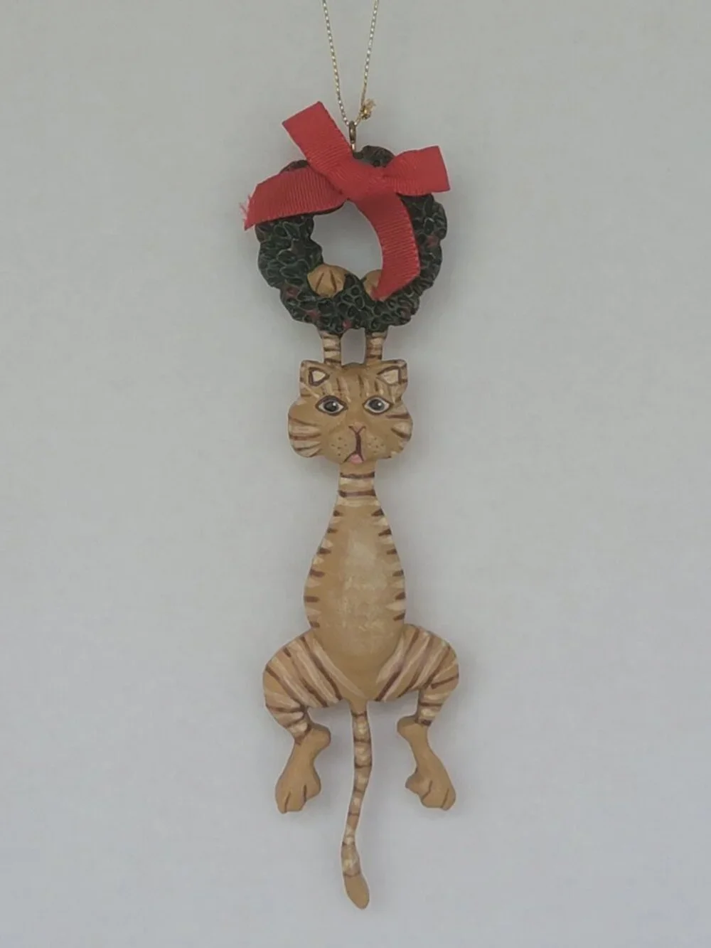 Vintage Kurt Adler Hand Painted Tabby Resin Cat Wreath Red Bow Ornament  7 in